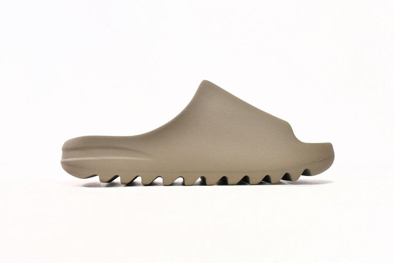 Yeezy Slide Pure