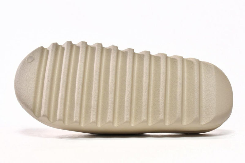 Yeezy Slide Bone (2022)
