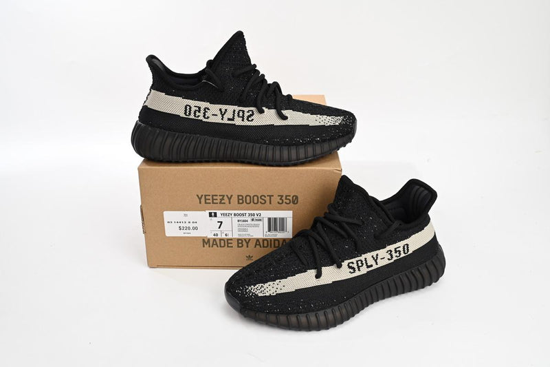 Yeezy Boost 350 V2 Oreo