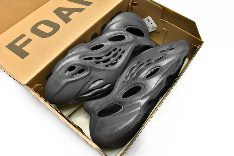 Yeezy Foam Runner Onyx