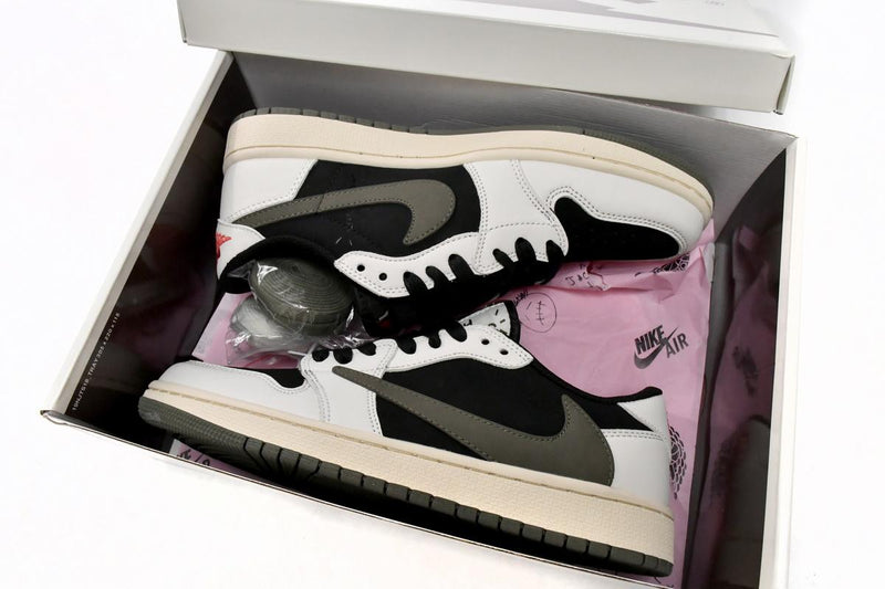 Travis Scott x Air Jordan 1 Low Olive