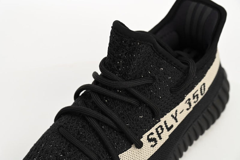 Yeezy Boost 350 V2 Oreo