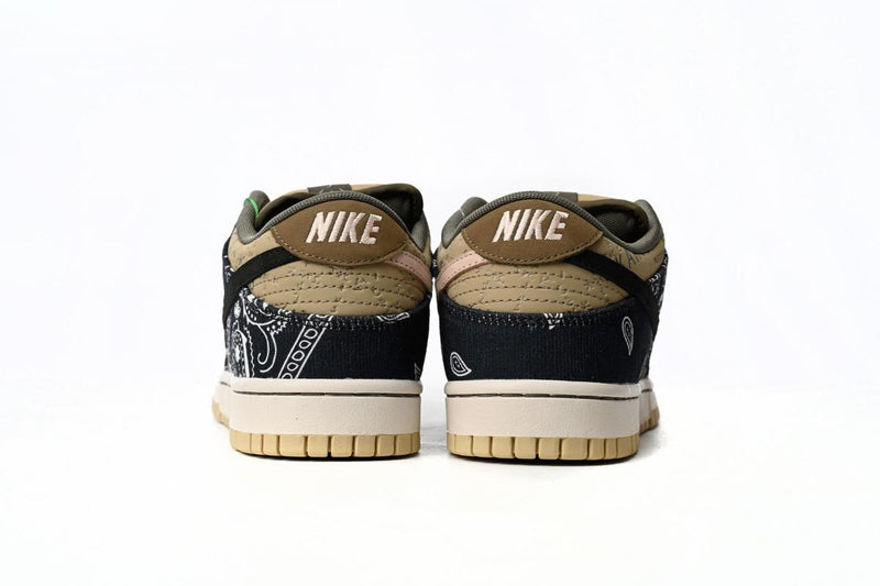 Travis Scott x Nike SB Dunk Low Cactus Jack