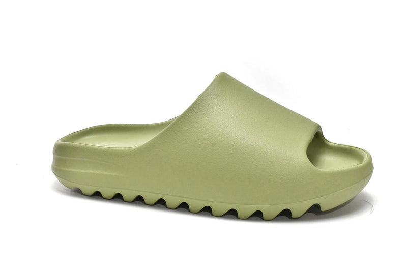 Yeezy Slide Resin (2022)
