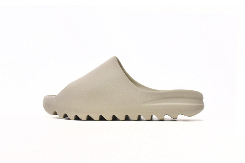 Yeezy Slide Bone (2022)