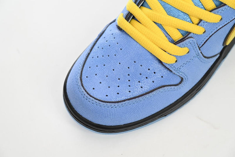 The Powerpuff Girls x Nike SB Dunk Low Buttercup