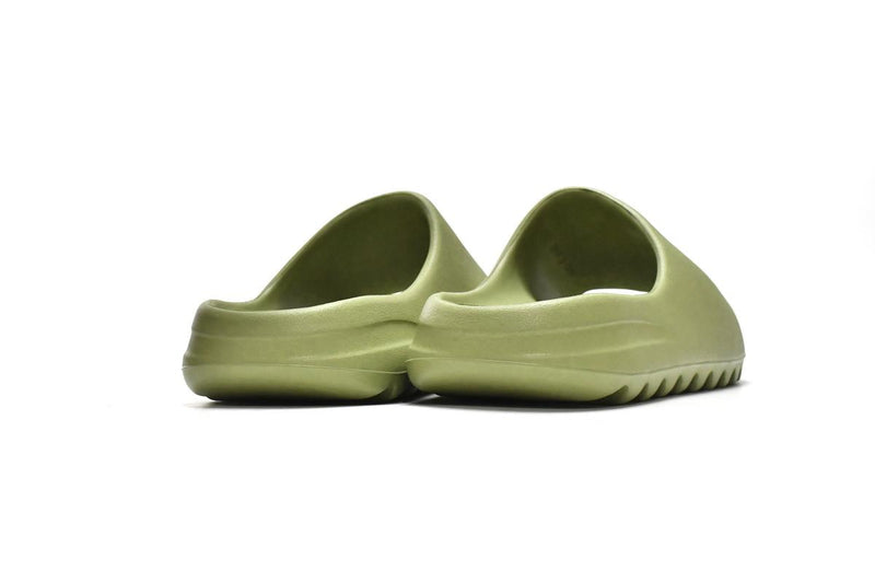 Yeezy Slide Resin (2022)