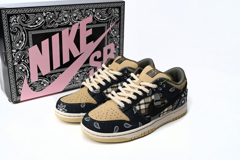 Travis Scott x Nike SB Dunk Low Cactus Jack