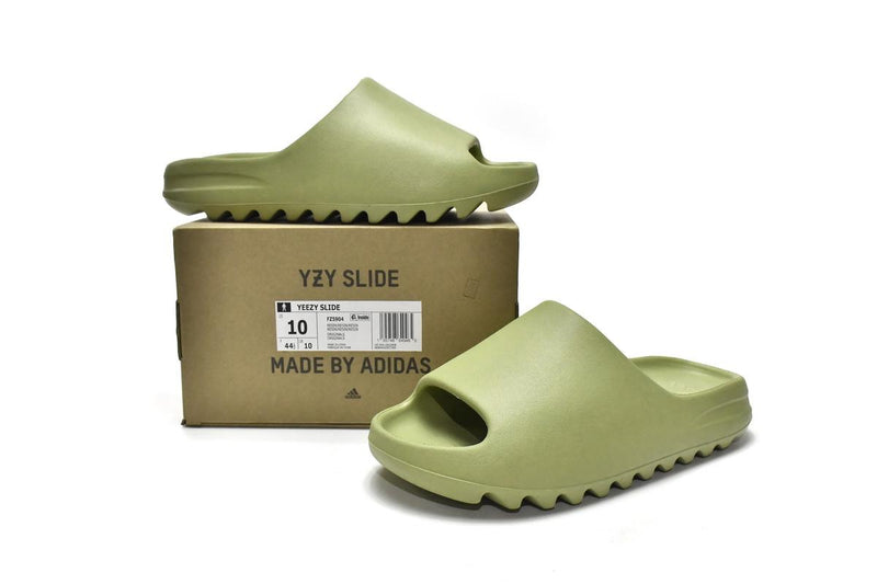 Yeezy Slide Resin (2022)