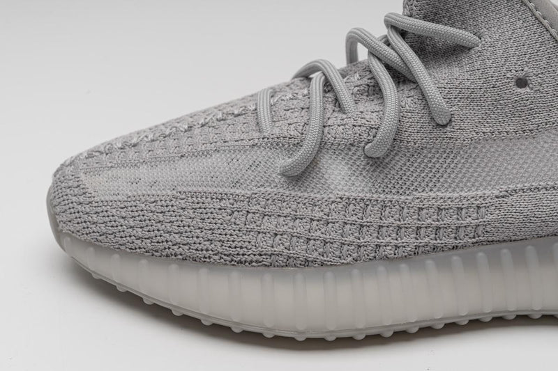 Yeezy Boost 350 V2 Tail Light